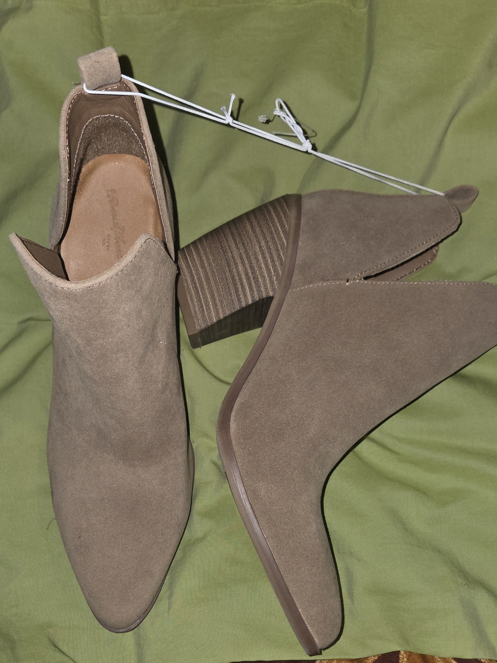 Size 9.5 -Universal Thread Taupe Suede Pointed Block Heel Ankle Booties